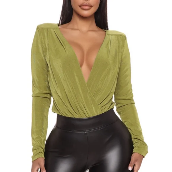 Slinky silky bodysuit (1X) - Picture 4 of 7